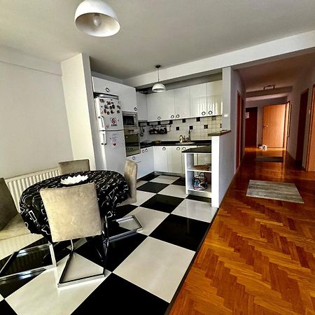 Cozy City Center Apartment Prizren Eksteriør bilde